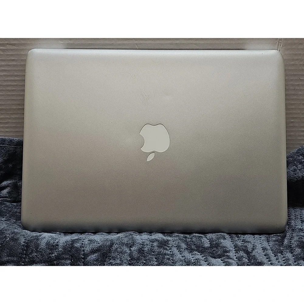 2009‎ Apple MacBook 13'' Core 2 Duo 2.53GHz 4GB RAM 250GB HD **parts